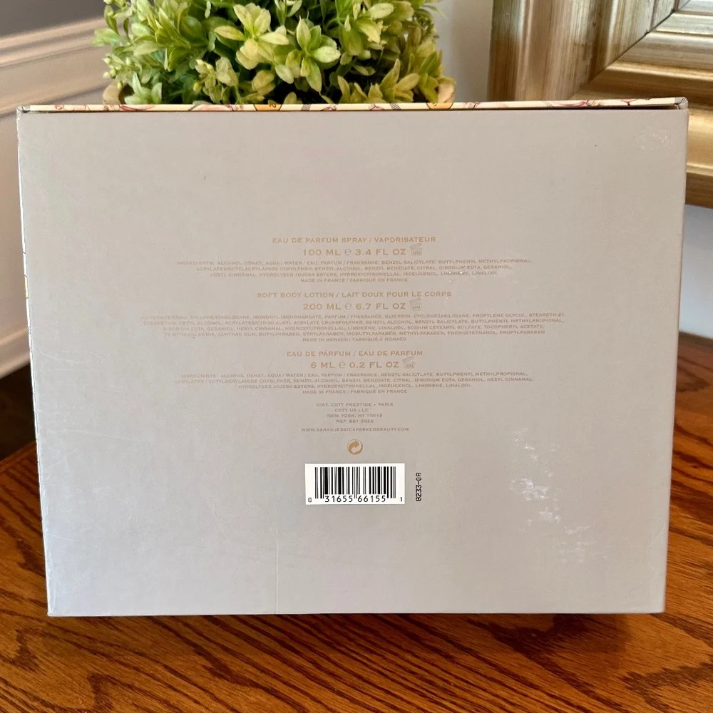 Lovely Sarah Jessica Parker Fragrance Set in Gift Box Set of Three - Picture 3 of 5